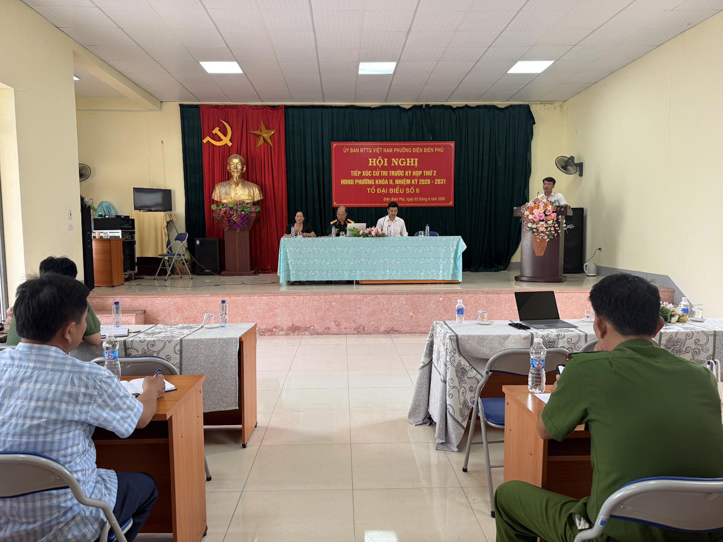Hn-txct-trc-ky-hop-thu-2-khoa-2-thanh-truong-2.jpg